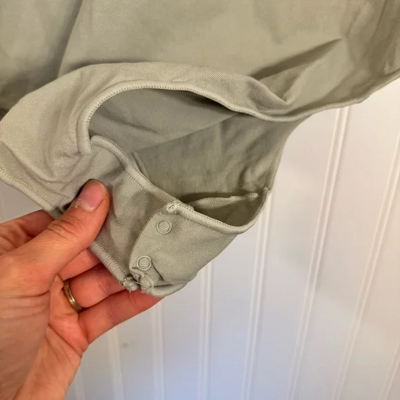 SKIMS Smoothing Seamless Tank Snap Bodysuit Light Green Size L/XL - Picture 4 of 9